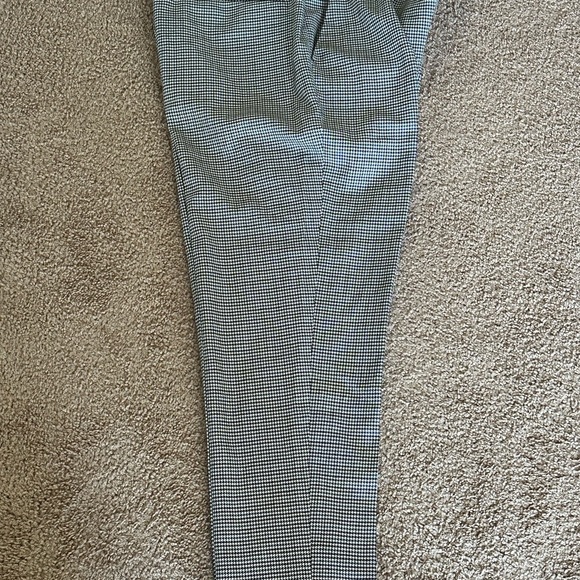 Dress pants - Picture 2 of 4